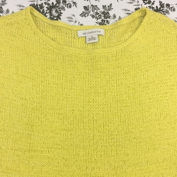 LIZ CLAIBORNE Yellow Sleeveless Sweater Top Small - Picture 2 of 6